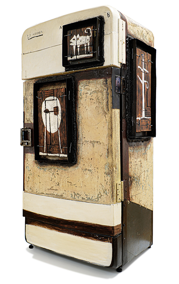 Refrigerator<br>
<i>(Refrigerador)</i>  by Juan Roberto Diago