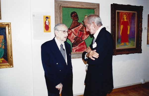 Cundo and Mijares chatting away.