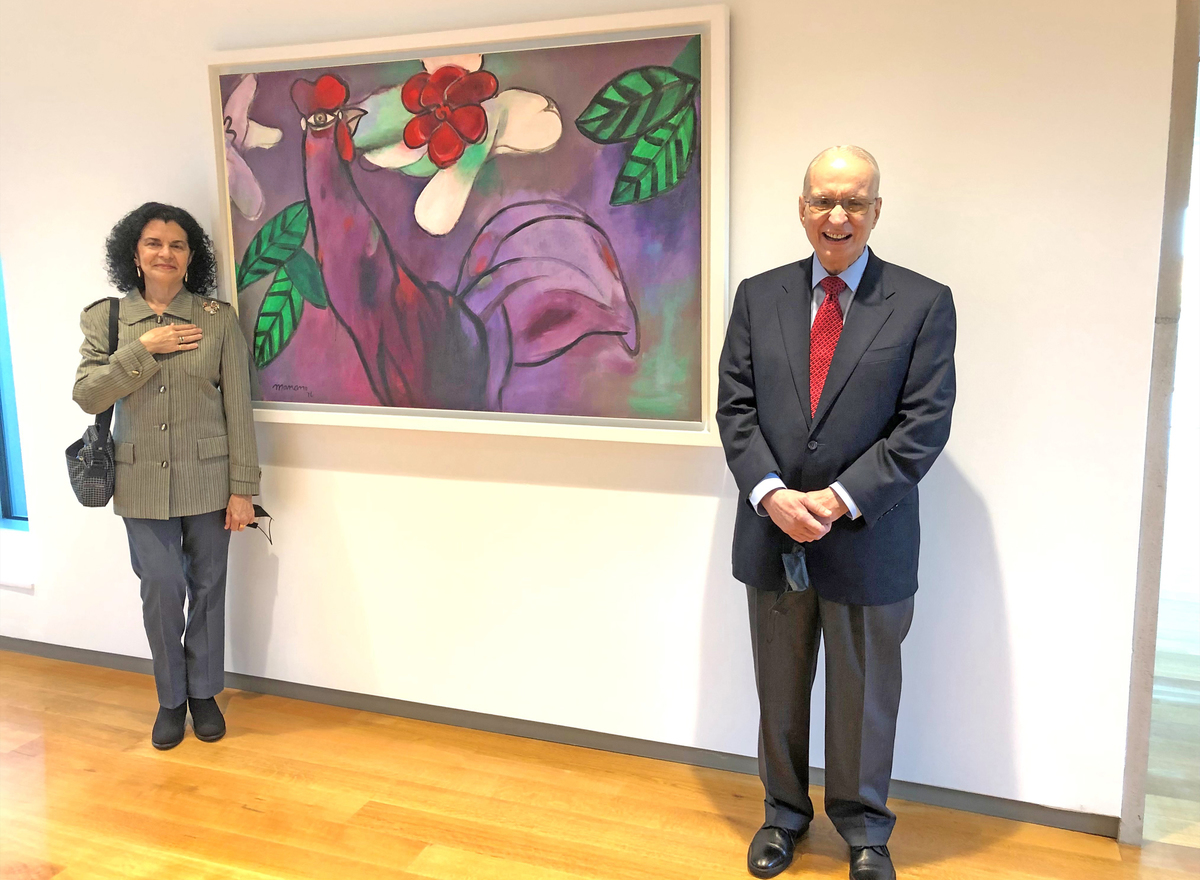 Nercys and Ram�n Cernuda flanking <i>Rooster and Flower,</i> 1976.<br><br><br>